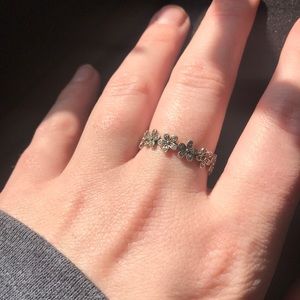 Pandora DAZZLING DAISY MEADOW STACKABLE RING